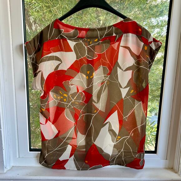 Vintage Campus Casuals Blouse – Red, White & Gray Abstract Floral – 1960s - Picture 6 of 16